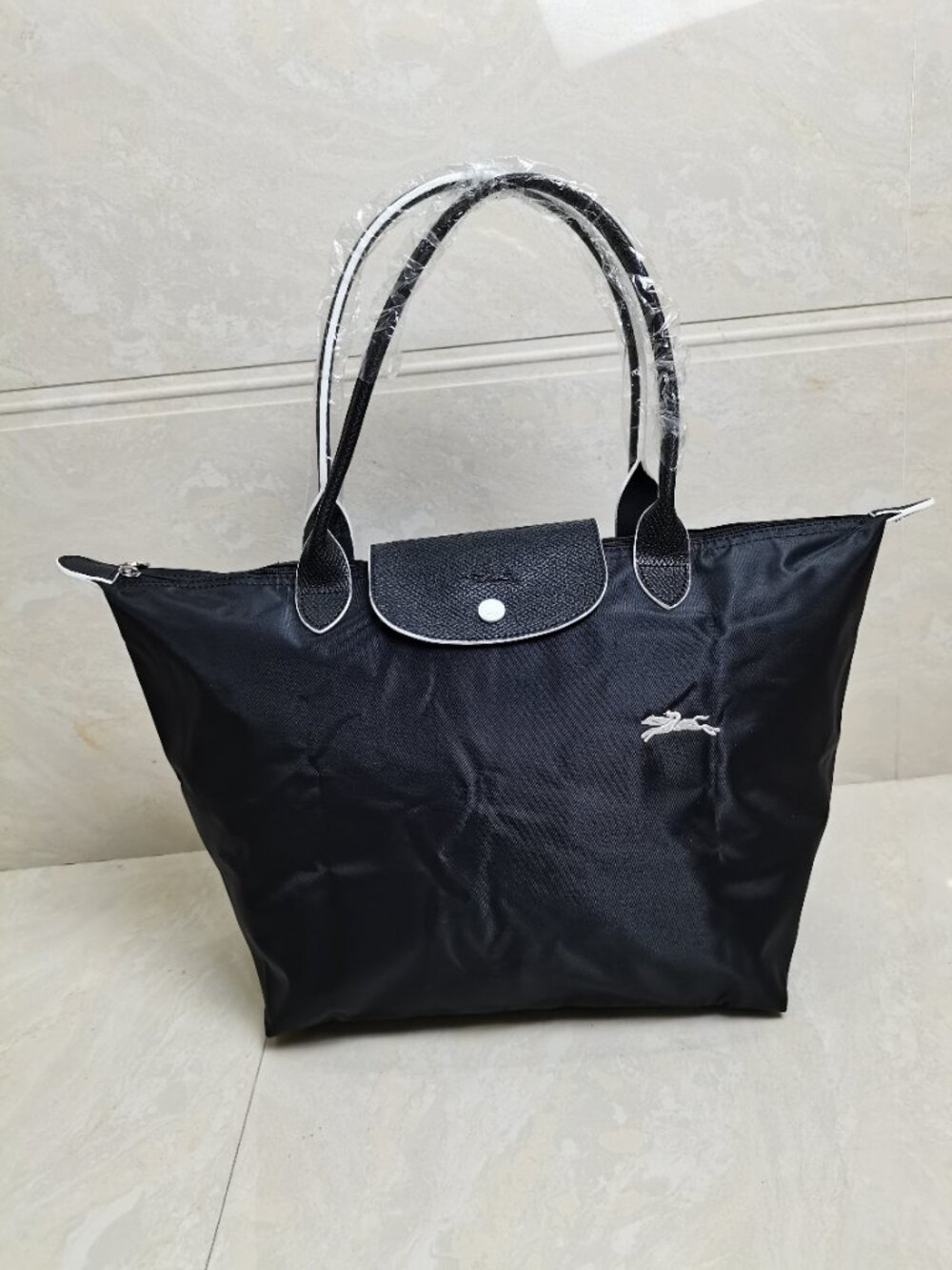 Black Foldable Longchamp Nylon Travel Bag Waterproof Bag - Picture 7 of 13